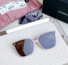 Load image into Gallery viewer, Logo Sunglasses