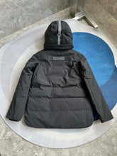 Load image into Gallery viewer, Lyndale Parka