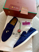 Load image into Gallery viewer, Suede Loafers