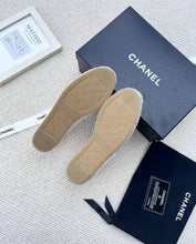 Load image into Gallery viewer, CC Espadrilles