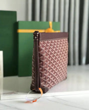 Load image into Gallery viewer, Conti Pouch