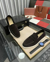 Load image into Gallery viewer, Suede Loafers