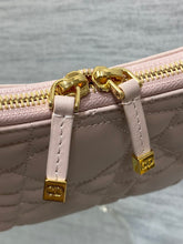 Load image into Gallery viewer, Miss Caro