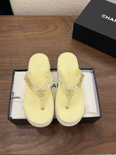 Load image into Gallery viewer, CC Sandals
