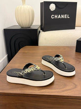 Load image into Gallery viewer, CC Sandals