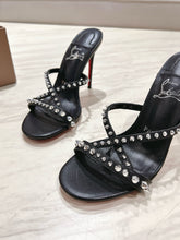 Load image into Gallery viewer, Stud Mules