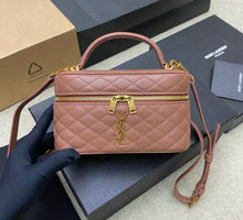 Load image into Gallery viewer, Mini Gabby