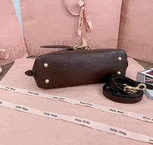 Load image into Gallery viewer, Aventure Mini Bag