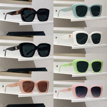 Load image into Gallery viewer, Tripmphe Sunglasses
