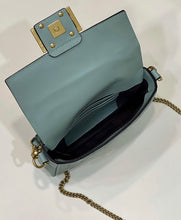 Load image into Gallery viewer, Baguette Mini