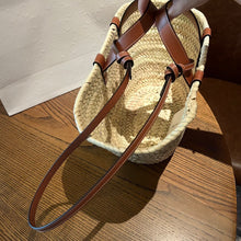 Load image into Gallery viewer, Teen Triomphe Basket