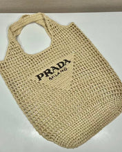 Load image into Gallery viewer, Crochet Tote