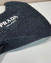 Load image into Gallery viewer, Crochet Tote