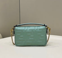 Load image into Gallery viewer, Baguette Mini