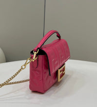 Load image into Gallery viewer, Baguette Mini