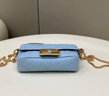 Load image into Gallery viewer, Baguette Mini