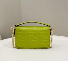 Load image into Gallery viewer, Baguette Mini