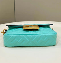 Load image into Gallery viewer, Baguette Mini