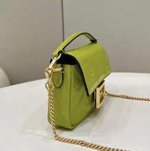 Load image into Gallery viewer, Baguette Mini