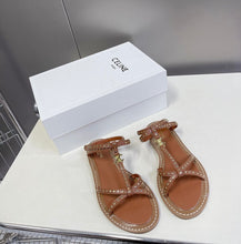 Load image into Gallery viewer, Taillat Sandals
