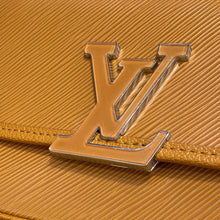 Load image into Gallery viewer, Buci