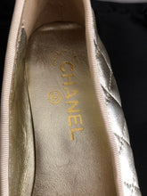 Load image into Gallery viewer, CC Quilted Pumps