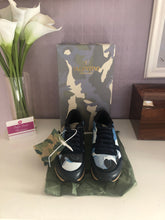 Load image into Gallery viewer, Camo Rockrunners Ladies
