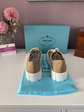 Load image into Gallery viewer, Gabardine Sneakers