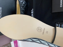 Load image into Gallery viewer, CC Quilted Pumps