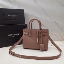 Load image into Gallery viewer, Sac De Jour Grained Leather
