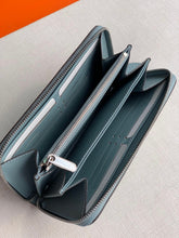 Load image into Gallery viewer, Iris Wallet