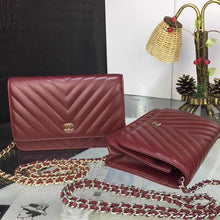 Load image into Gallery viewer, Chevron Lambskin Woc