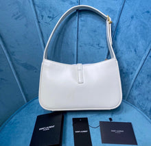 Load image into Gallery viewer, Hobo