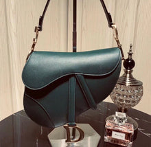 Load image into Gallery viewer, Saddle Bag Grained Leather