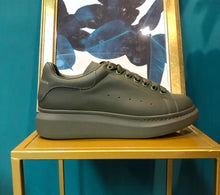 Load image into Gallery viewer, Oversized Sneaker Matte
