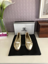 Load image into Gallery viewer, CC Quilted Pumps