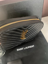 Load image into Gallery viewer, Lou Camera Bag