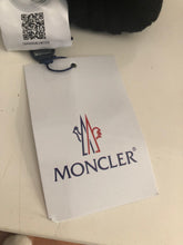 Load image into Gallery viewer, Fur Pom Hat