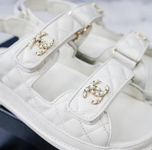 Load image into Gallery viewer, CC Chain Dad Sandals
