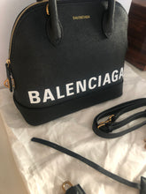 Load image into Gallery viewer, Ville