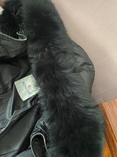 Load image into Gallery viewer, Fur Zip Coat