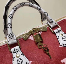 Load image into Gallery viewer, Giant Monogram Speedy 30