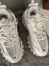 Load image into Gallery viewer, Track Sneaker Ladies