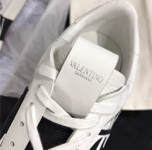 Load image into Gallery viewer, VLTN Sneaker