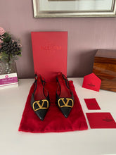 Load image into Gallery viewer, V Logo Slingback 4cm