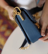 Load image into Gallery viewer, Embleme Bag