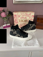 Load image into Gallery viewer, Walk n Dior Trainers
