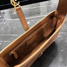 Load image into Gallery viewer, Hobo