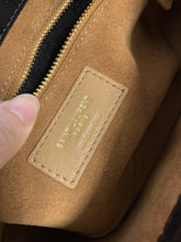 Load image into Gallery viewer, Hobo