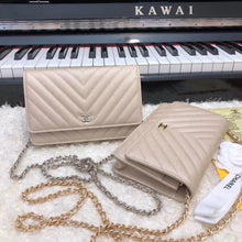 Load image into Gallery viewer, Chevron Caviar Woc